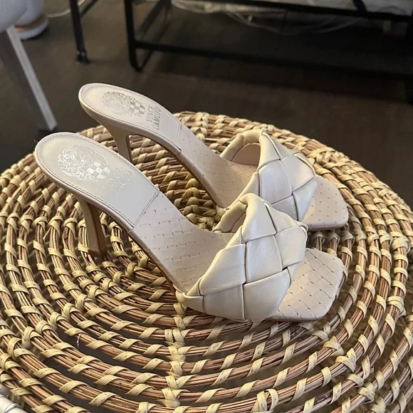 Vince Camuto Beige Woven Women's Sandals - Picture 1 of 8